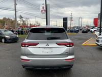 2023 Mitsubishi Outlander Plug-In Hybrid ES S-AWC