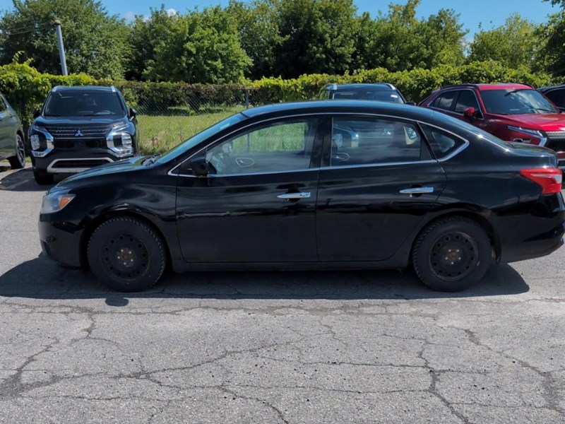 2016 Nissan Sentra 4dr Sdn CVT SV