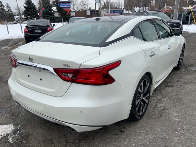 2018 Nissan Maxima SL Sedan