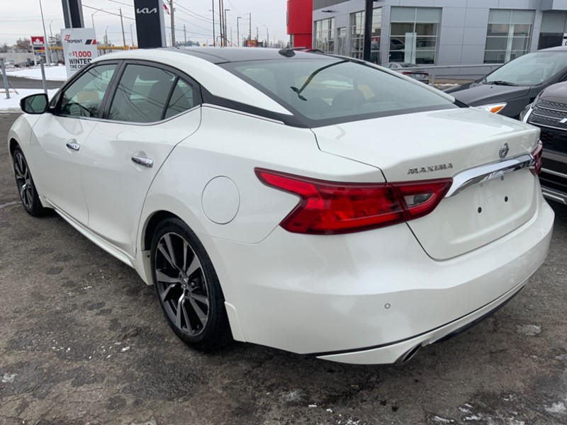 2018 Nissan Maxima SL Sedan