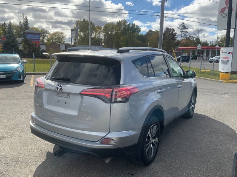 2018 Toyota RAV4 AWD LE