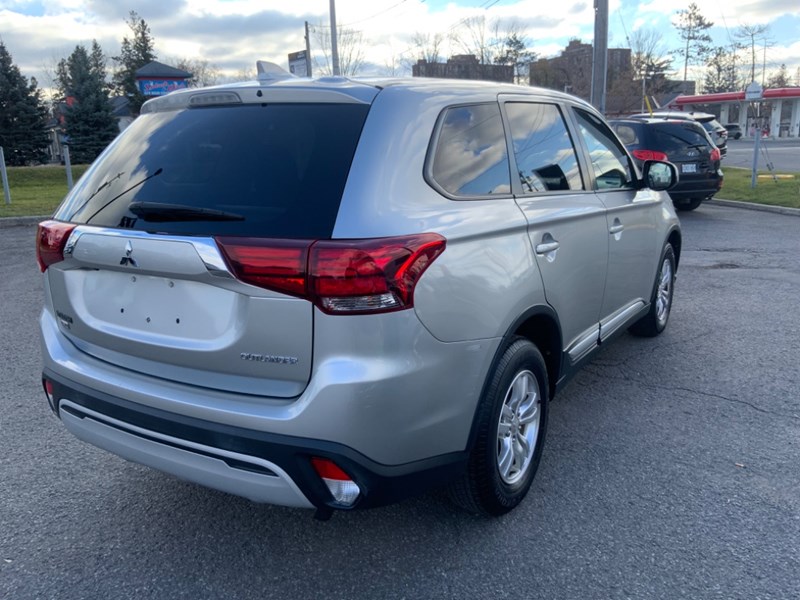 2019 Mitsubishi Outlander ES AWC