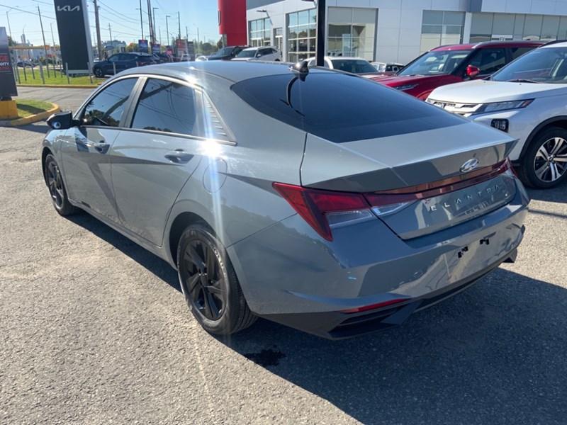 2021 Hyundai Elantra Preferred IVT w/Sun & Tech Package