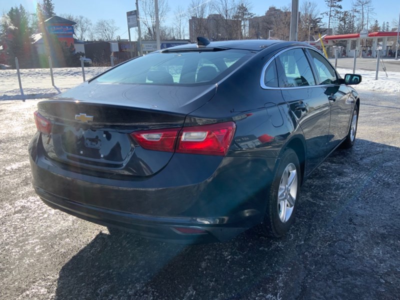 2022 Chevrolet Malibu 4dr Sdn LS w/1LS