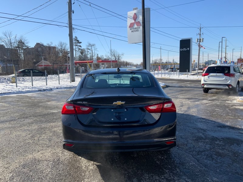 2022 Chevrolet Malibu 4dr Sdn LS w/1LS