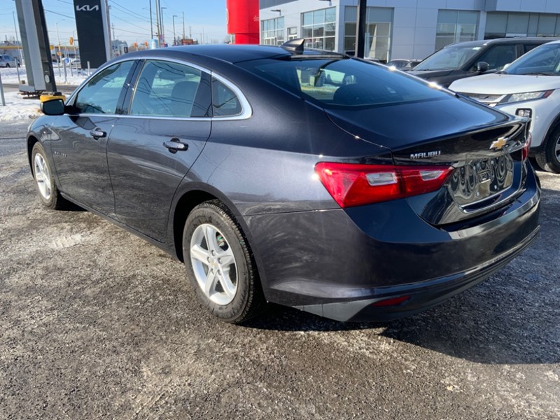 2022 Chevrolet Malibu 4dr Sdn LS w/1LS